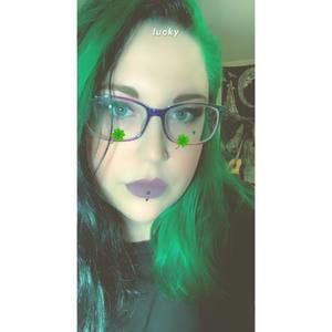 Meet your Posher, Caity